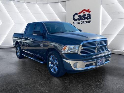2016 RAM 1500 SLT