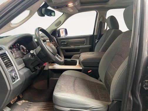 2016 RAM 1500 SLT