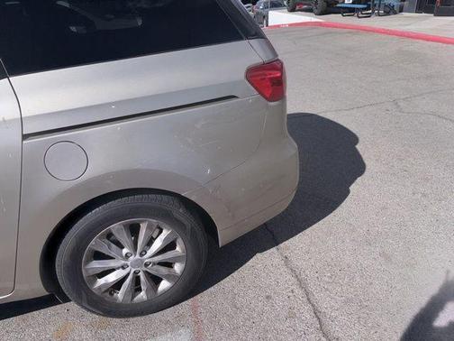2016 Kia Sedona EX