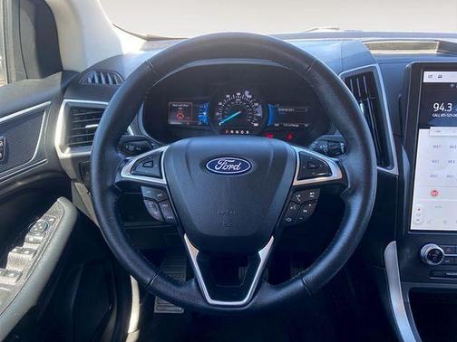 Silver Metallic 2024 Ford Edge SEL