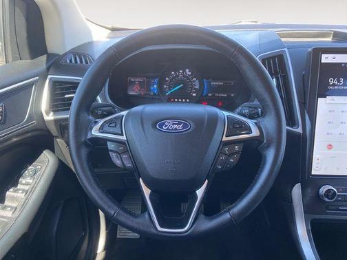Silver Metallic 2024 Ford Edge SEL