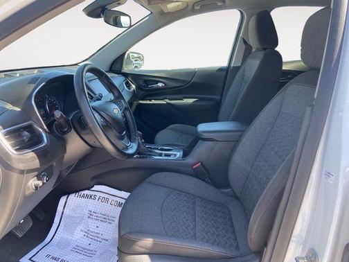 Summit White 2024 Chevrolet Equinox LT