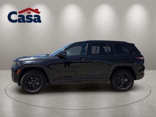 Diamond Black 2025 Jeep Grand Cherokee Laredo