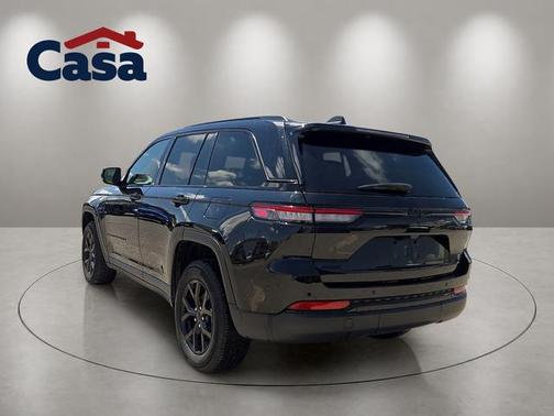 Diamond Black 2025 Jeep Grand Cherokee Laredo