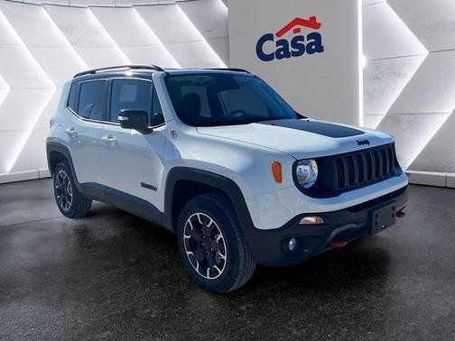 Alpine White Clearcoat 2023 Jeep Renegade Trailhawk