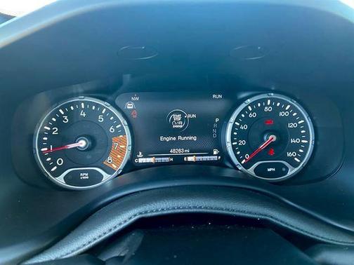 Alpine White Clearcoat 2023 Jeep Renegade Trailhawk