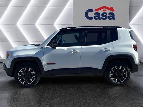 Alpine White Clearcoat 2023 Jeep Renegade Trailhawk