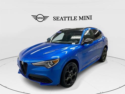 2023 Alfa Romeo Stelvio Estrema AWD