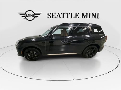 Midnight Black II Metallic 2026 MINI Countryman Cooper S ALL4