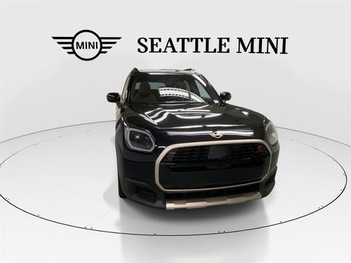 Midnight Black II Metallic 2026 MINI Countryman Cooper S ALL4