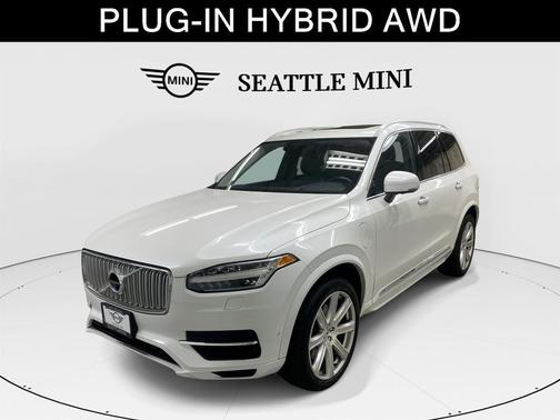 Crystal White Pearl 2016 Volvo XC90 Hybrid T8 Inscription