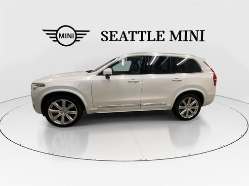 Crystal White Pearl 2016 Volvo XC90 Hybrid T8 Inscription