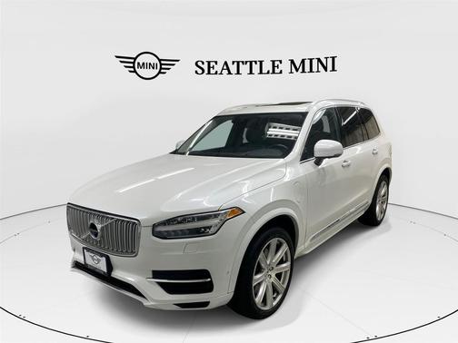 Crystal White Pearl 2016 Volvo XC90 Hybrid T8 Inscription