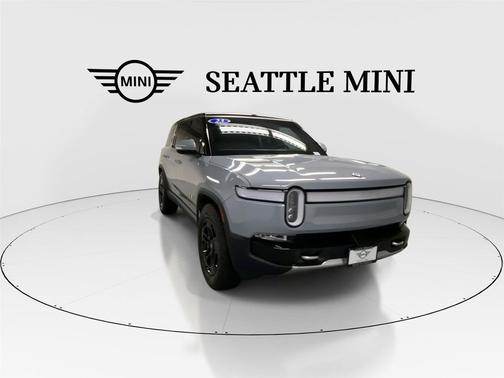 2023 Rivian R1S Adventure