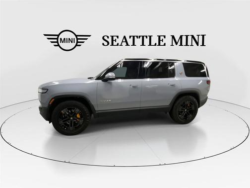 2023 Rivian R1S Adventure