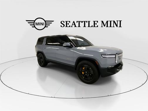 2023 Rivian R1S Adventure