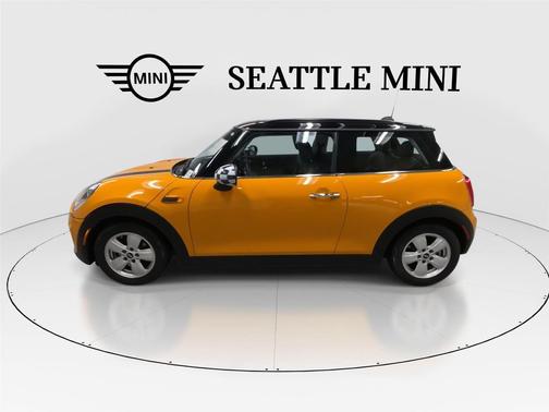 2017 MINI Hardtop Cooper