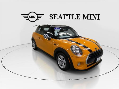 2017 MINI Hardtop Cooper