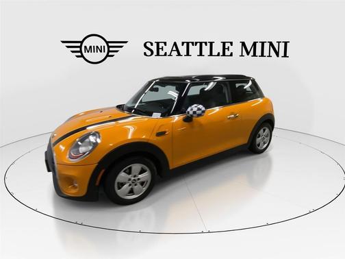 2017 MINI Hardtop Cooper