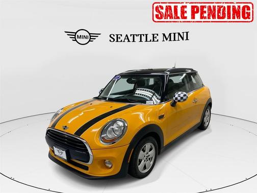 2017 MINI Hardtop Cooper