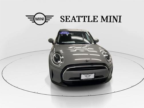 Moonwalk Grey Metallic 2022 MINI Hardtop Cooper