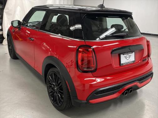 Chili Red 2023 MINI Hardtop Cooper S