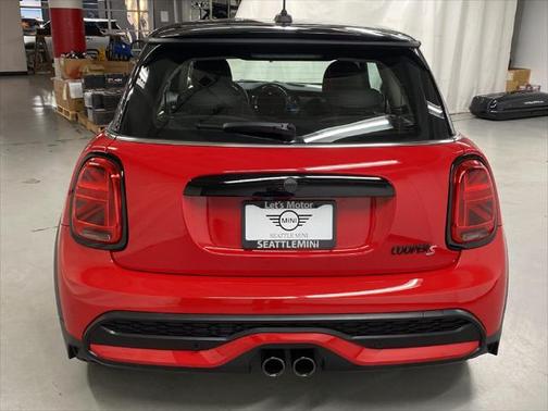 Chili Red 2023 MINI Hardtop Cooper S