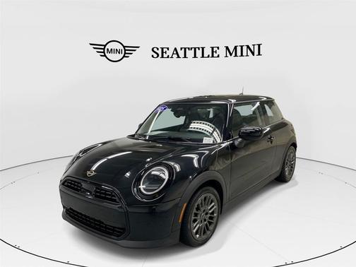 2025 MINI Hardtop Cooper