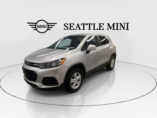 Silver Ice Metallic 2019 Chevrolet Trax LS