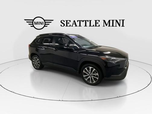 Jet Black 2024 Toyota Corolla Cross XLE