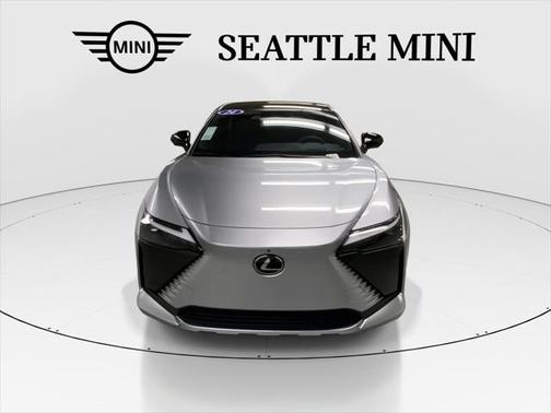 2023 Lexus RZ 450e Luxury