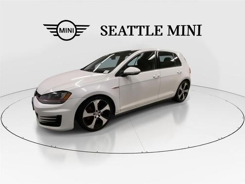 2016 Volkswagen Golf GTI 2.0T SE 4-Door