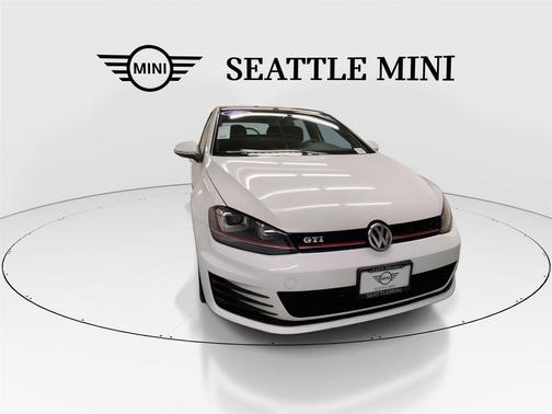 2016 Volkswagen Golf GTI 2.0T SE 4-Door
