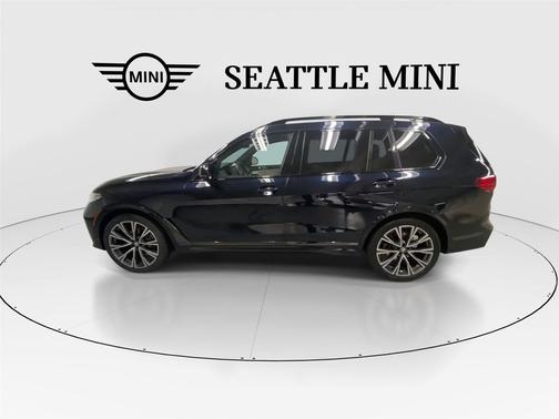 Carbon Black Metallic 2021 BMW X7 xDrive40i