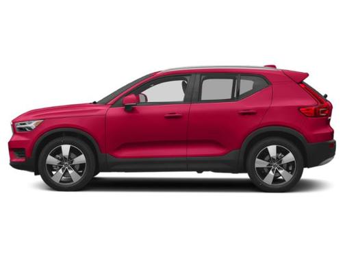 Fusion Red Metallic 2020 Volvo XC40 T5 Momentum