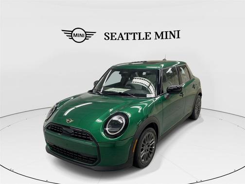 British Racing Green IV Metallic 2026 MINI Hardtop Cooper