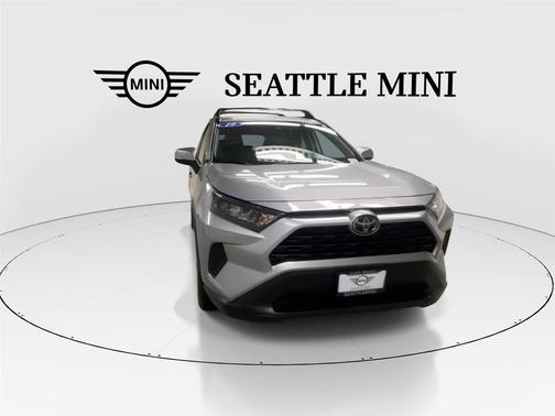 Silver Sky Metallic 2019 Toyota RAV4 LE