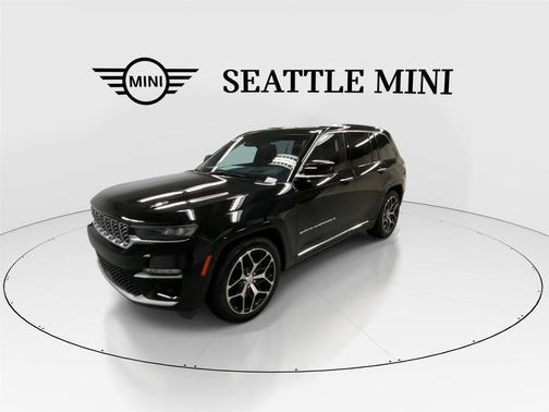 2022 Jeep Grand Cherokee Summit