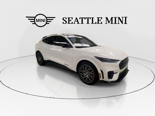 STAR WHITE MET TRI-COAT 2022 Ford Mustang Mach-E GT