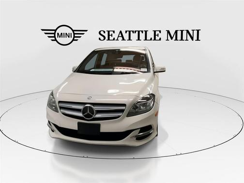 Arctic White 2017 Mercedes-Benz B-Class B 250e