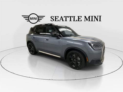 Smokey Green Metallic 2026 MINI Countryman Cooper S ALL4