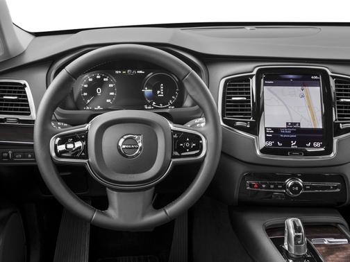 2016 Volvo XC90 Hybrid T8 R-Design