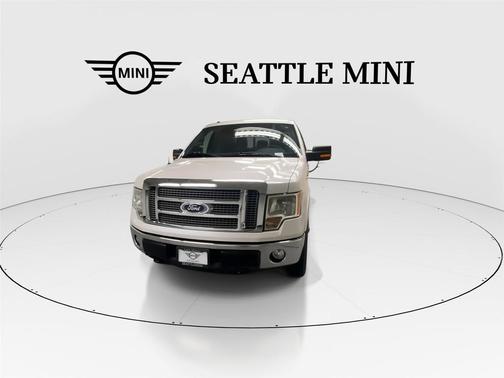 WHITE 2011 Ford F-150 Lariat