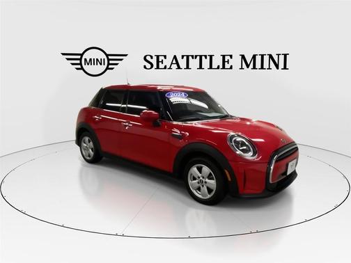 Chili Red 2024 MINI Hardtop Cooper