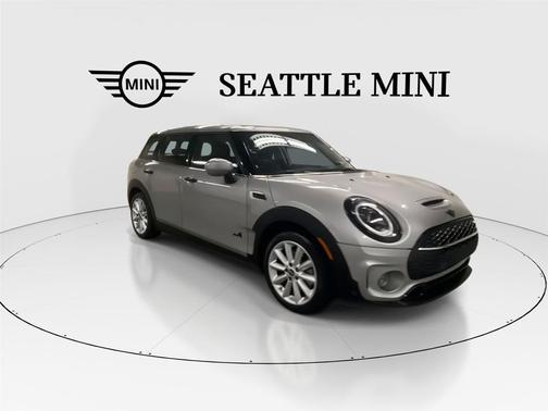 Melting Silver III Metallic 2023 MINI Clubman Cooper S ALL4