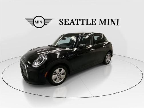 2022 MINI Hardtop Cooper