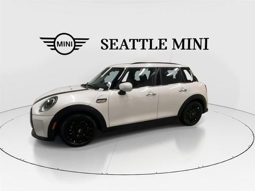 Nanuq White Metallic 2023 MINI Hardtop Cooper