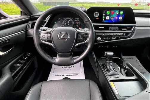 2024 Lexus ES 300h Base