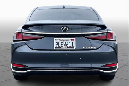 2024 Lexus ES 300h Base