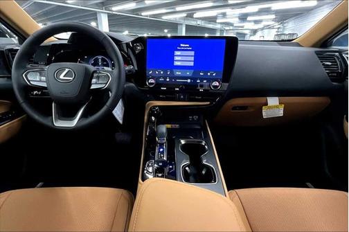 2025 Lexus NX 350h Premium